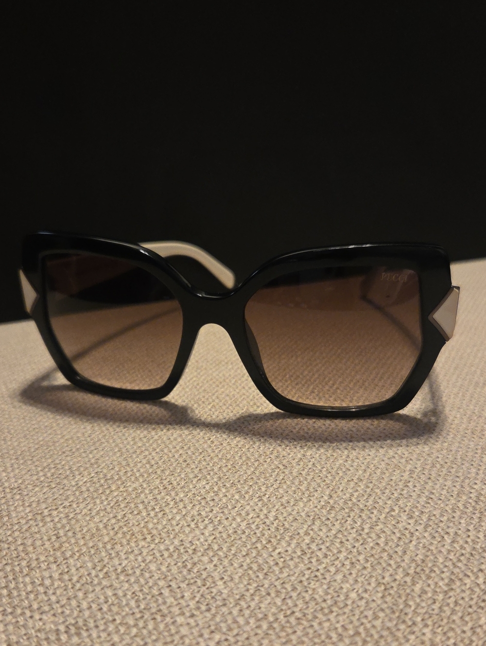 Stunning, authentic Emilio Pucci sunglasses